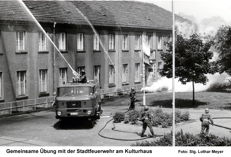 Feuerwehr beim &uuml;ben